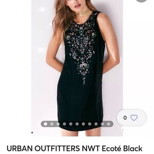 Urban Outfitters Black Velvet Embellished Shift Dress w/open back Sz L